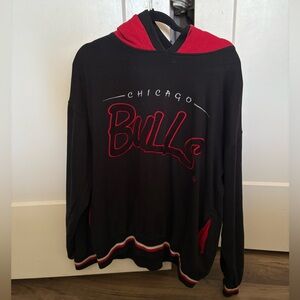 Chicago Bulls Vintage Black and Red Men's Hoodie